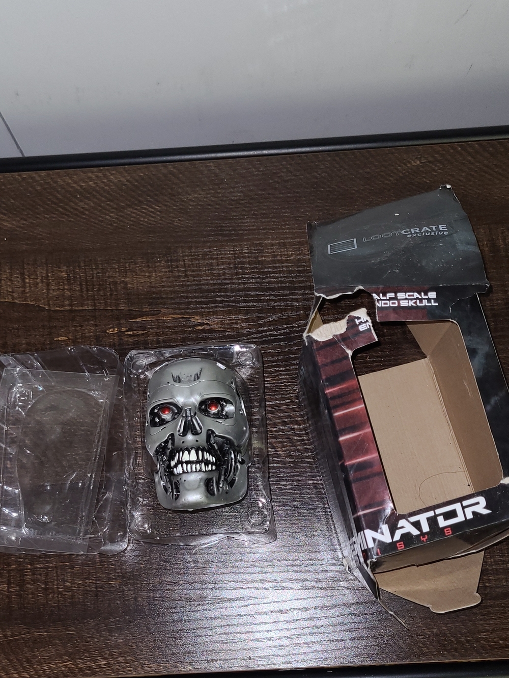 Terminator Half-Scale Endo Skull Replica - Silver with Red Eyes